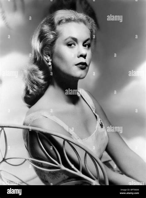 elizabeth montgomery nude|Rare Elizabeth Montgomery Photos Leave Little to the Imaginatinon